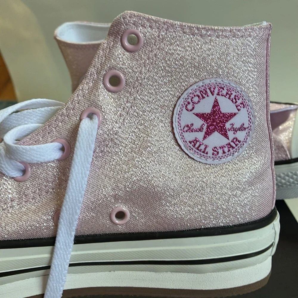 Converse EVA LIFT HI Youth Girls Size 2 in New Found Bloom NIB